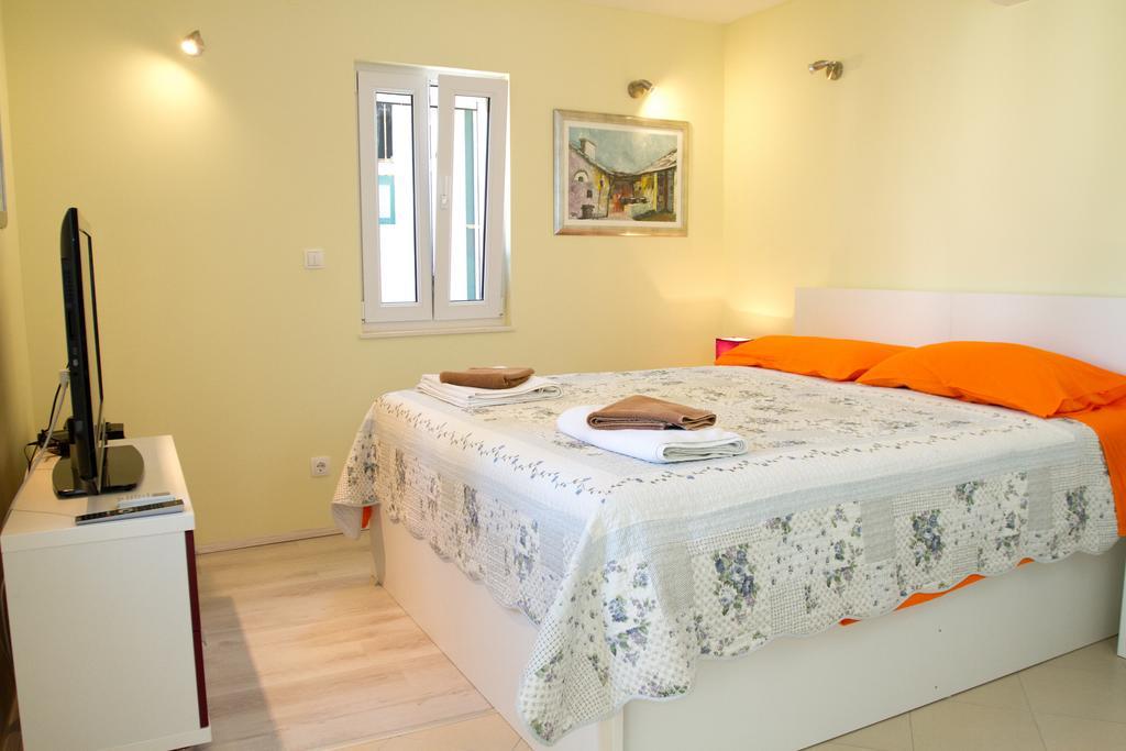 Apartments & Rooms Toni Split Bilik gambar
